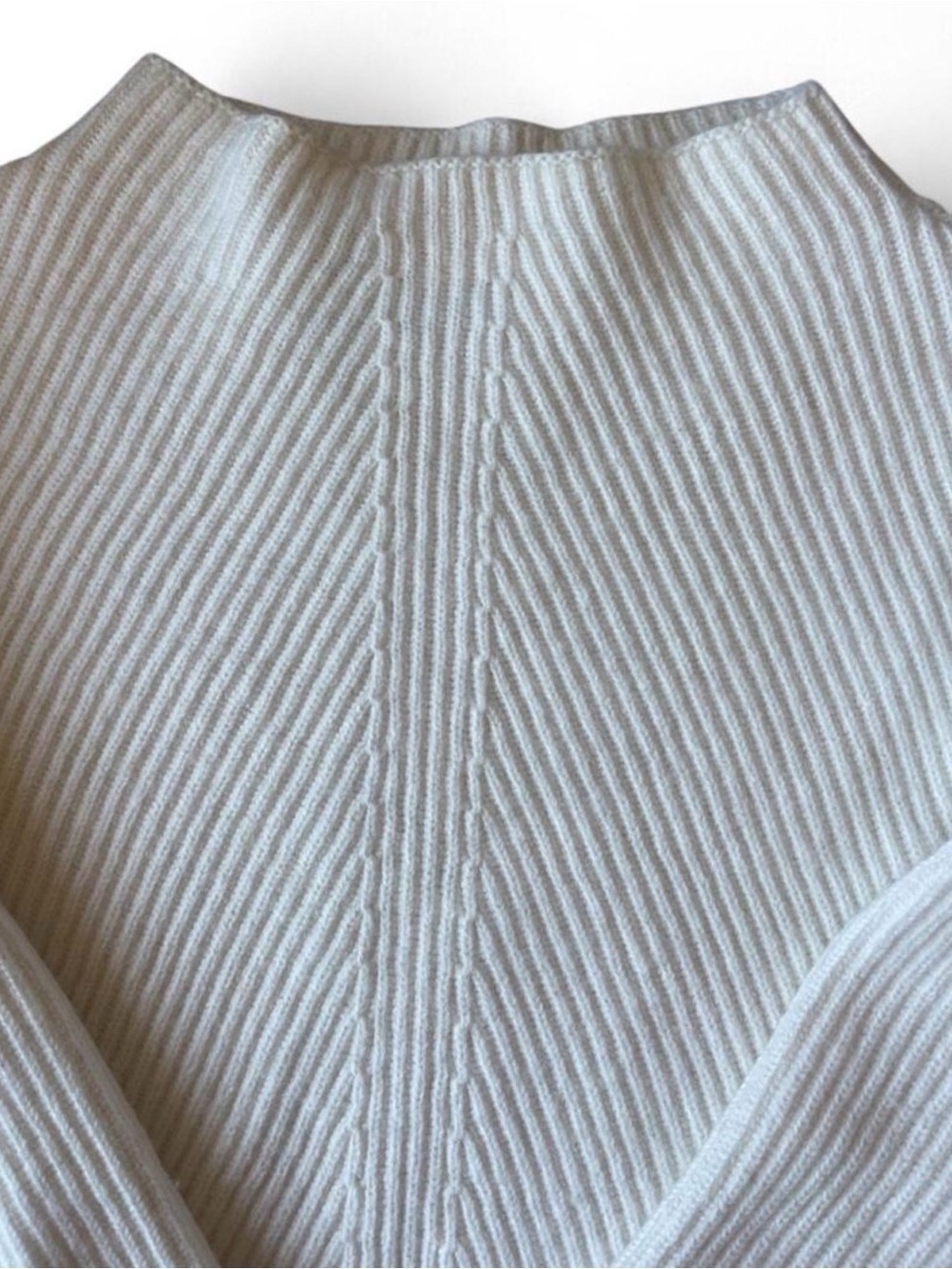 Aritzia WOOL LINEN Chalmers Sweater Heather Birch Ribbed Knit Mockneck Babaton M - Picture 5 of 16